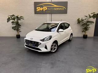 Hyundai i10 1.0 Comfort 5-zits | 15 inch all season alu velgen | Navi via carplay | Camera | Stuur en stoelverwarming
