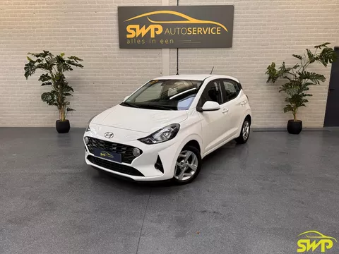 Hyundai i10 1.0 Comfort 5-zits | 15 inch all season alu velgen | Navi via carplay | Camera | Stuur en stoelverwarming