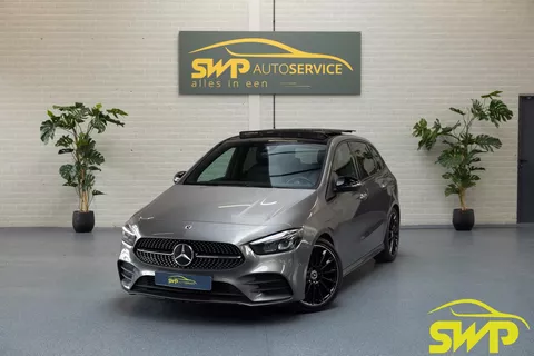 Mercedes-Benz B-klasse 180 AMG Line | Pano | Multispaak 19 inch | Volledig leer | Stoelverwarming | Navi | Camera | Elektr klep