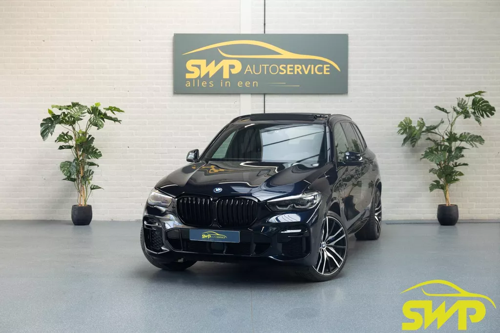 BMW X5 xDrive45e High Executive | M-sport | Pano | 360 cam | H&amp;K | HUD | Driv assist pro | Comfort seats