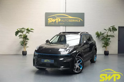 Lynk &amp; Co 01 1.5 | PHEV | Zwart | Pano | 360 cam | Memory | Infinity