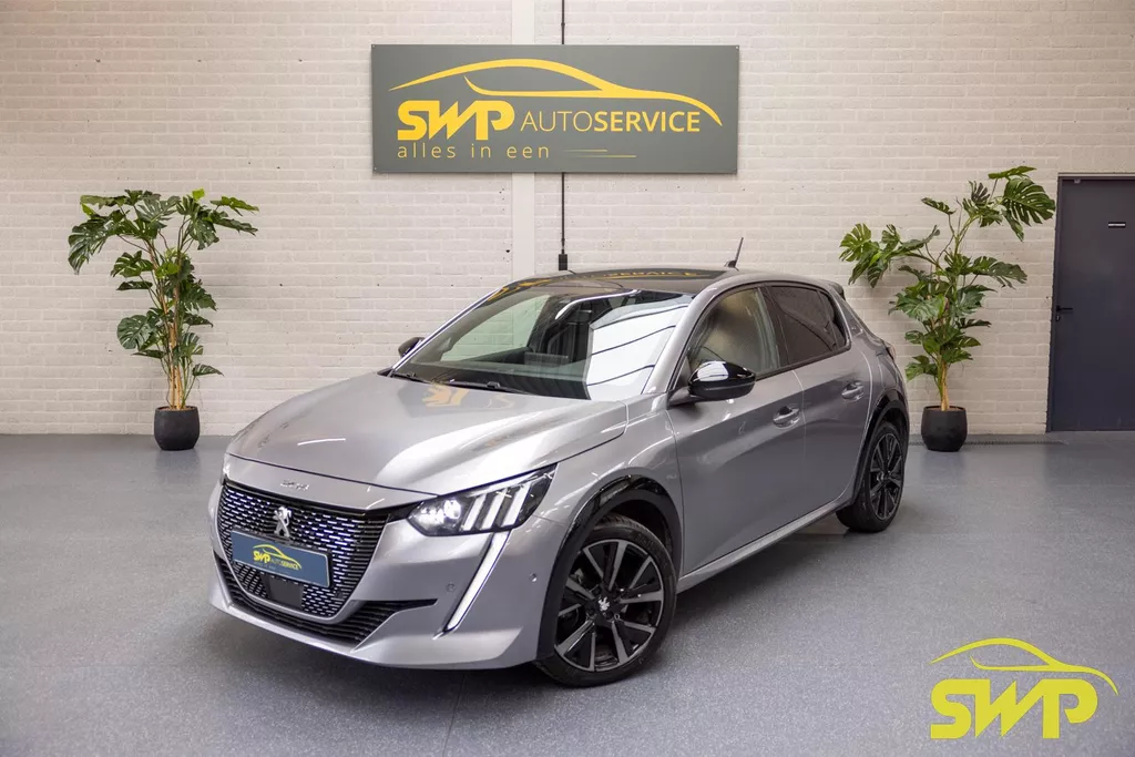 Peugeot 208 1.2 PureTech GT Pack | ACC | Pano | Navi | Cam | Dodehoek
