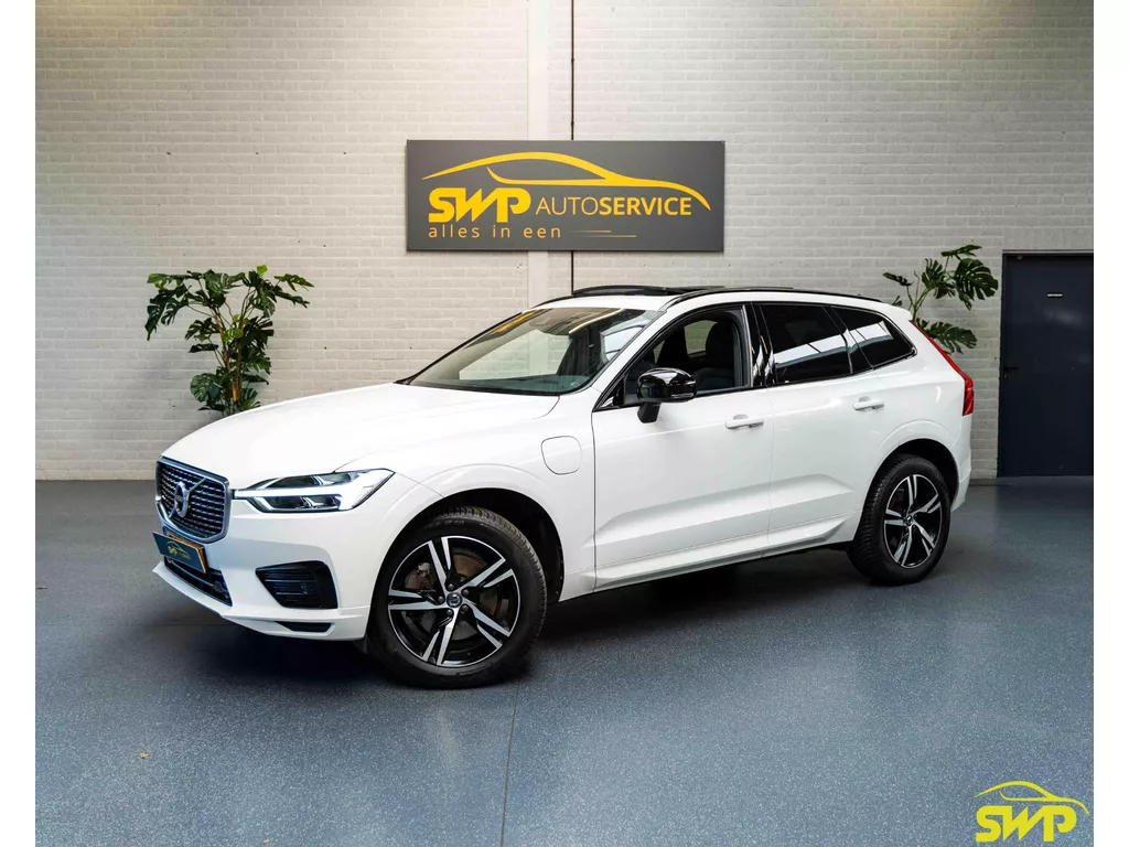 Volvo XC60 2.0 T8 Twin Engine AWD R-Design | Pano | Trekhaak zwenkbaar | Navi | Cam