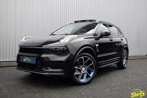 Lynk &amp; Co 01 1.5 | Zwart | Pano | 360 | Navi